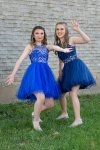 Emma and Kristen 03.jpg