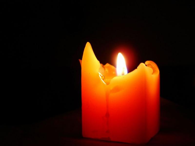 pillar-candle-burning.jpg